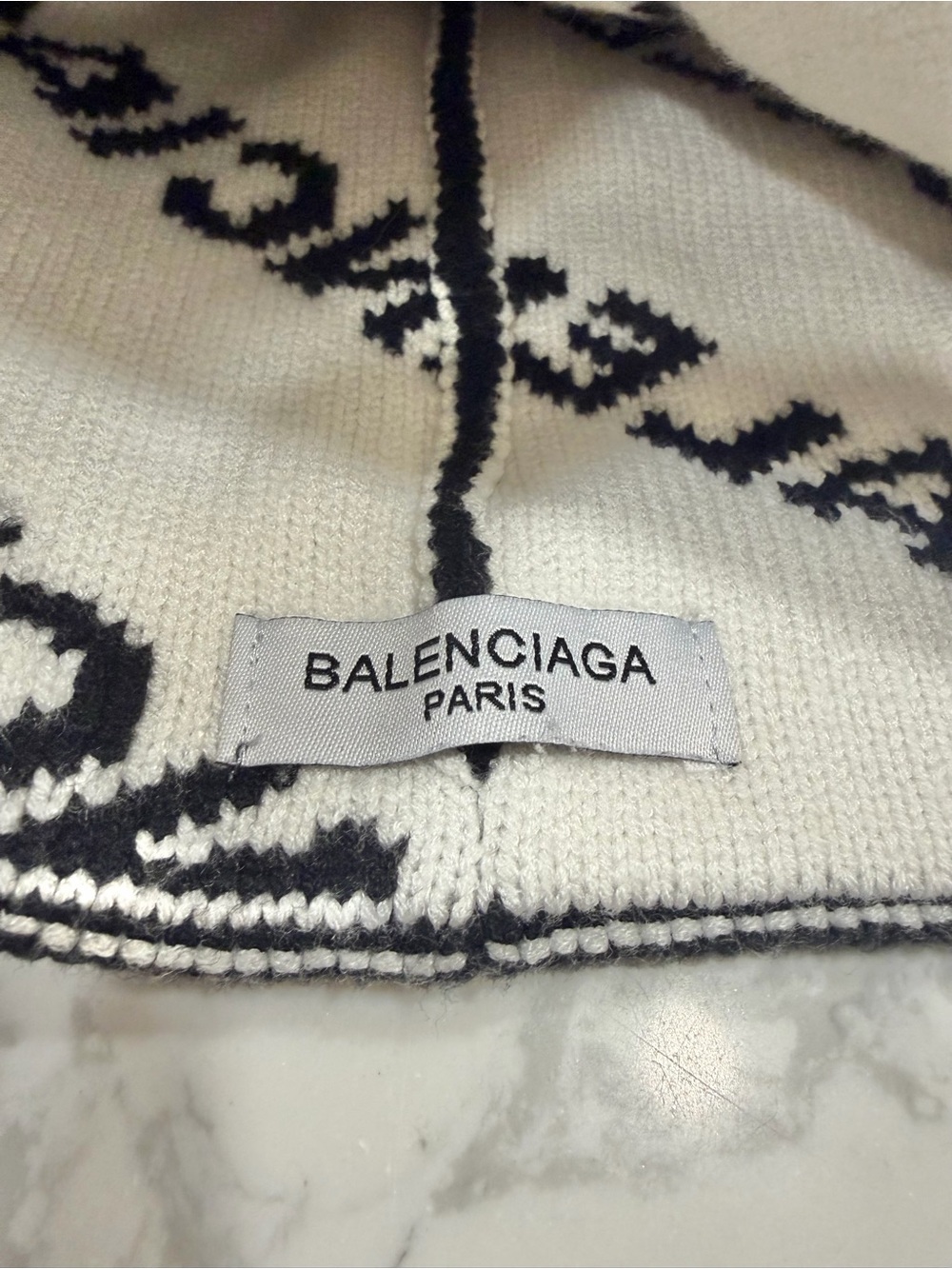 Balenciaga All Over Beanie - Picture 3 of 3